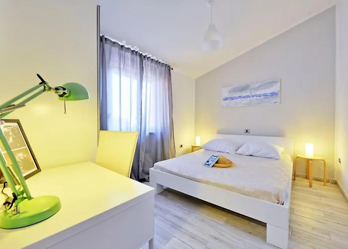 With Private Pool In Village Jadreski Villa Pula